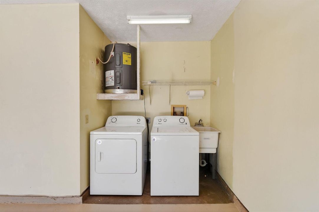 Washer/Dryer in Garage