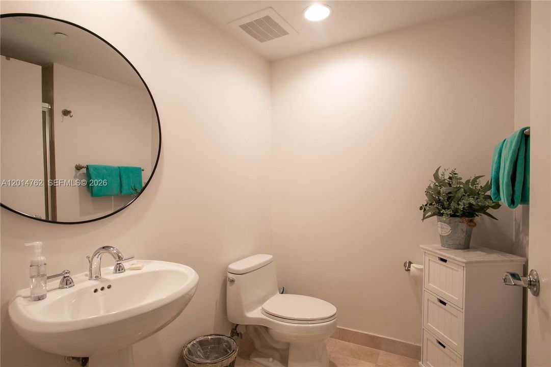 For Sale: $1,470,000 (3 beds, 3 baths, 1675 Square Feet)