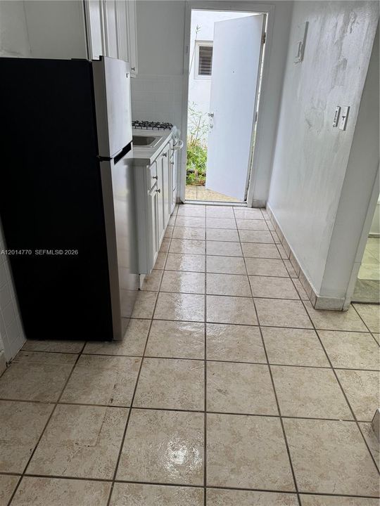 В аренду: $1,400 (0 спален, 1 ванн, 11032 Квадратных фут)