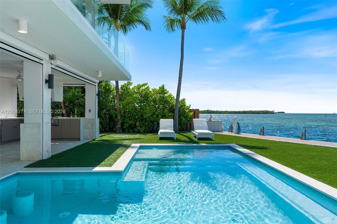 На продажу: $5,499,000 (5 спален, 5 ванн, 3458 Квадратных фут)