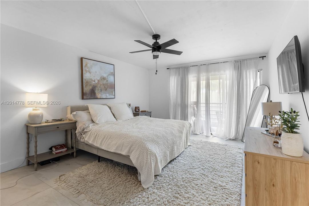 En Venta: $380,000 (2 camas, 2 baños, 1254 Pies cuadrados)