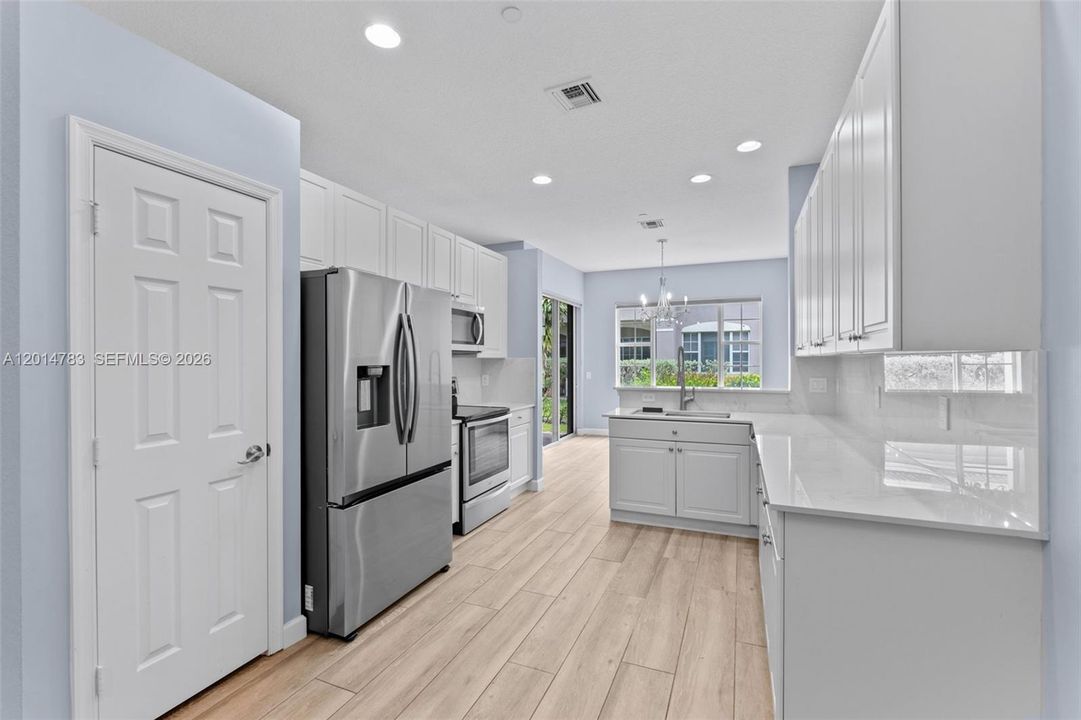 For Sale: $540,000 (3 beds, 2 baths, 2209 Square Feet)
