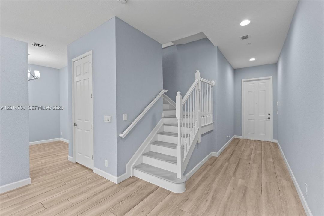 For Sale: $540,000 (3 beds, 2 baths, 2209 Square Feet)