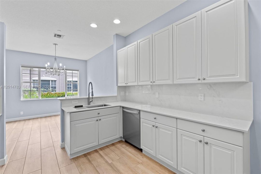 For Sale: $540,000 (3 beds, 2 baths, 2209 Square Feet)
