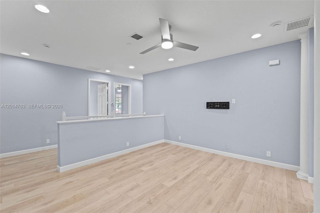 For Sale: $540,000 (3 beds, 2 baths, 2209 Square Feet)