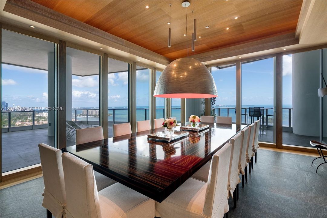 For Sale: $20,900,000 (5 beds, 5 baths, 7061 Square Feet)