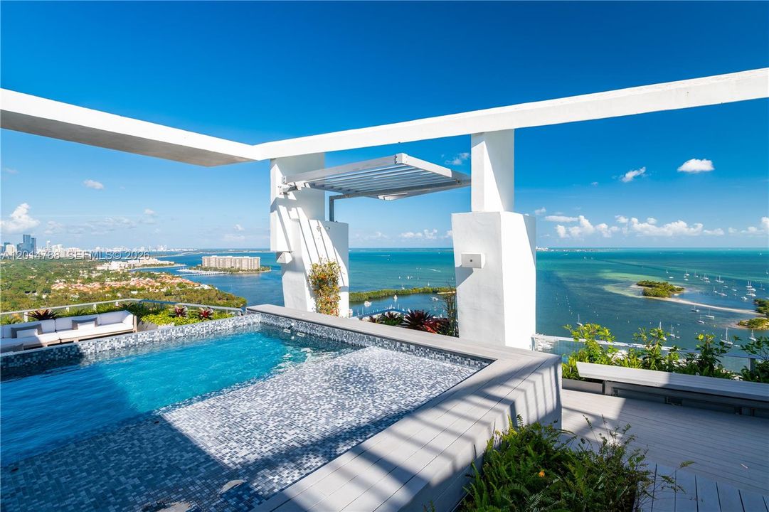 For Sale: $20,900,000 (5 beds, 5 baths, 7061 Square Feet)