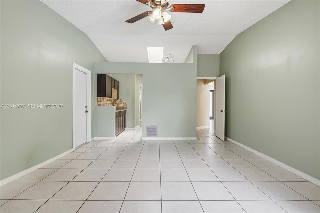 Active With Contract: $849,000 (4 beds, 3 baths, 2529 Square Feet)