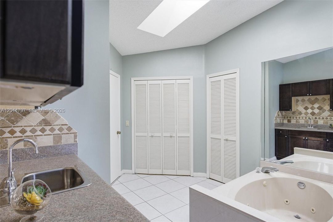 Active With Contract: $849,000 (4 beds, 3 baths, 2529 Square Feet)