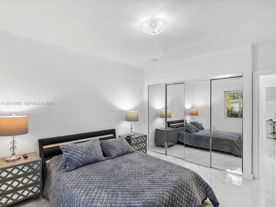 For Rent: $12,500 (5 beds, 4 baths, 3116 Square Feet)