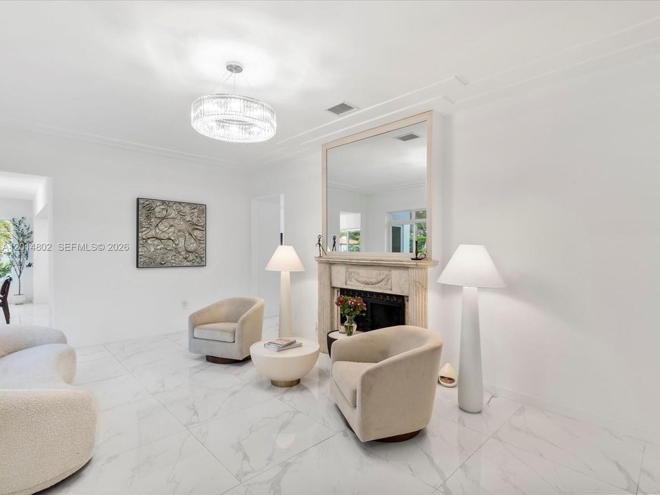 For Rent: $12,500 (5 beds, 4 baths, 3116 Square Feet)