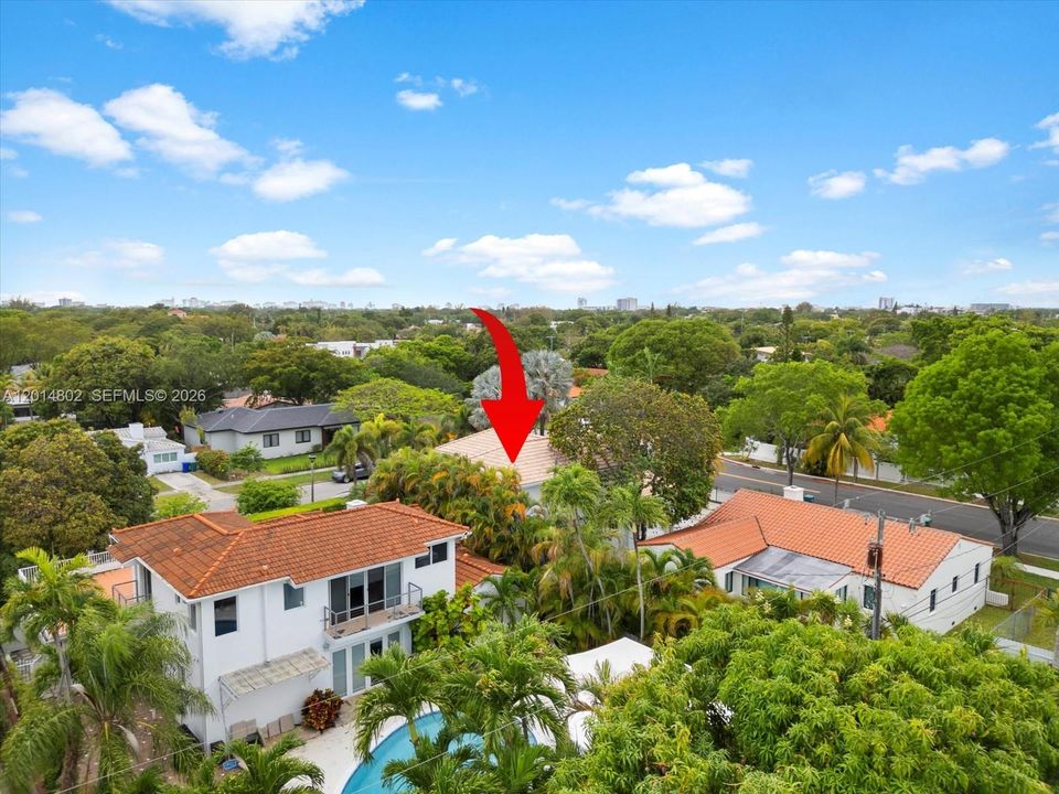 For Rent: $12,500 (5 beds, 4 baths, 3116 Square Feet)