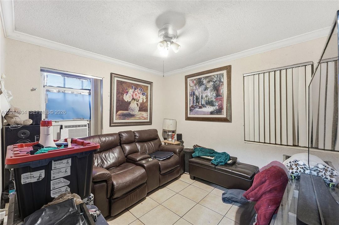 Activo con contrato: $499,999 (2 camas, 1 baños, 1294 Pies cuadrados)