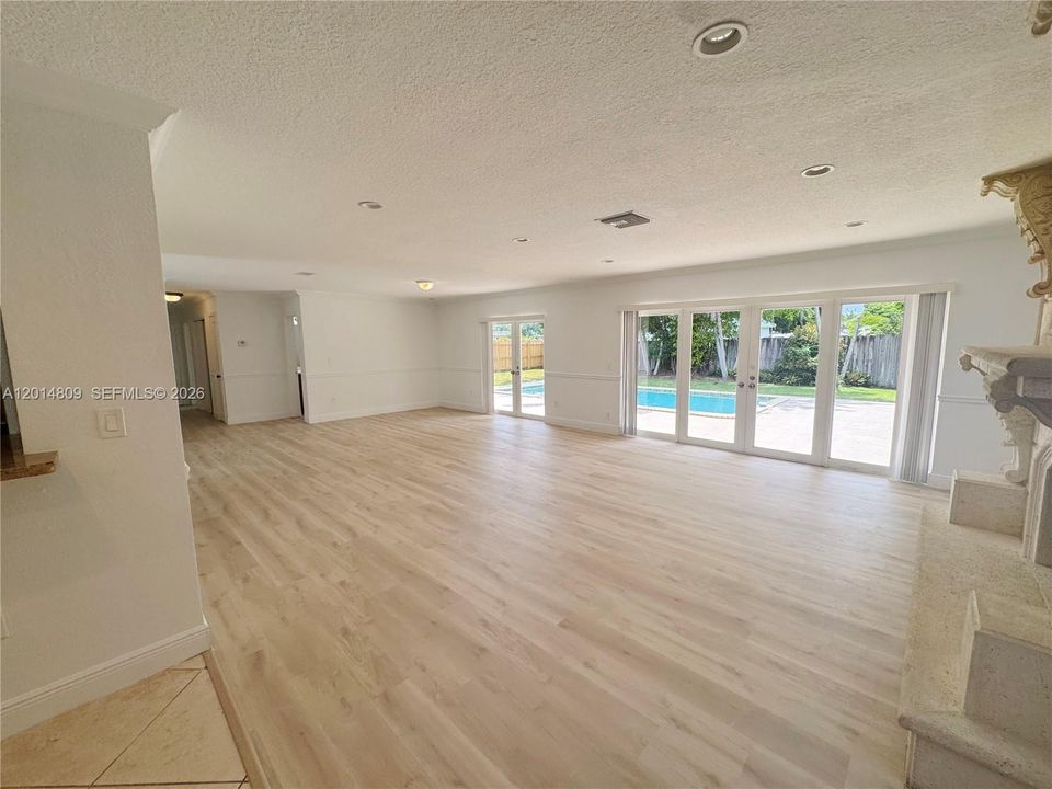 For Sale: $979,900 (3 beds, 2 baths, 2509 Square Feet)