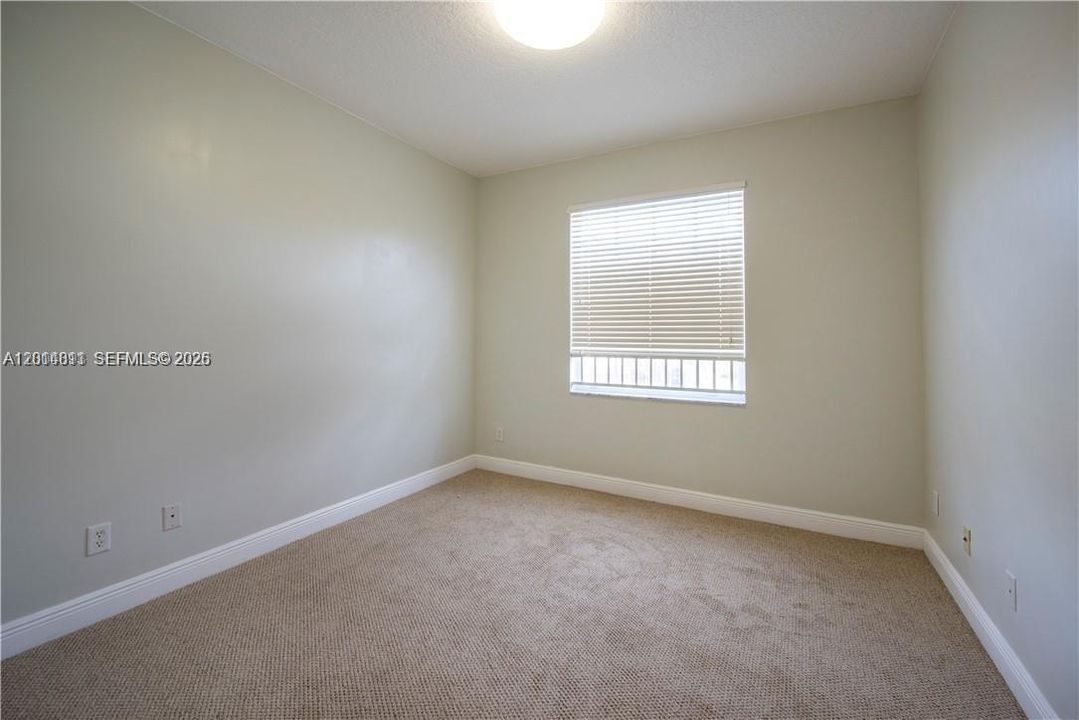 For Rent: $3,500 (3 beds, 2 baths, 1924 Square Feet)