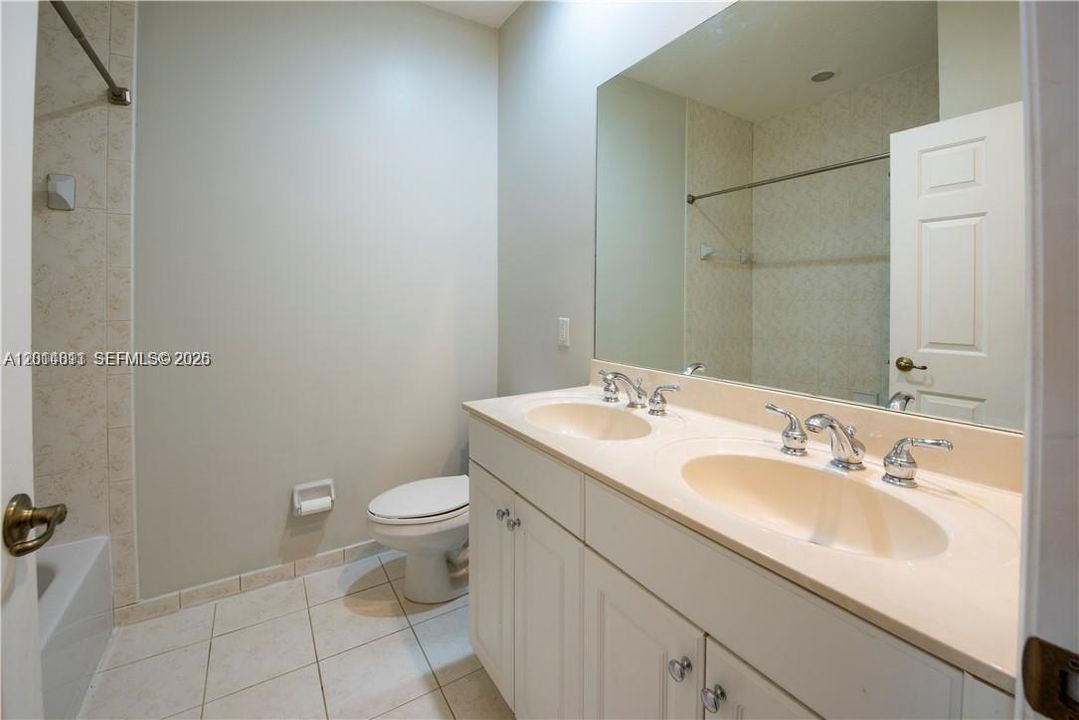 For Rent: $3,500 (3 beds, 2 baths, 1924 Square Feet)
