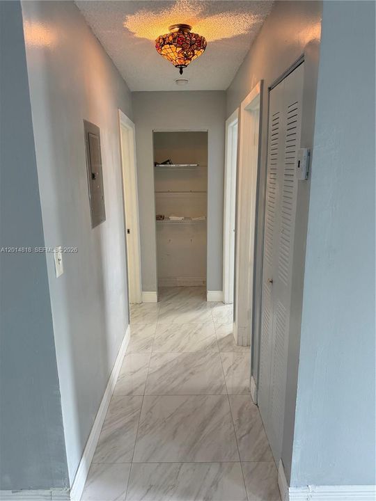 Active With Contract: $360,000 (2 beds, 2 baths, 1020 Square Feet)