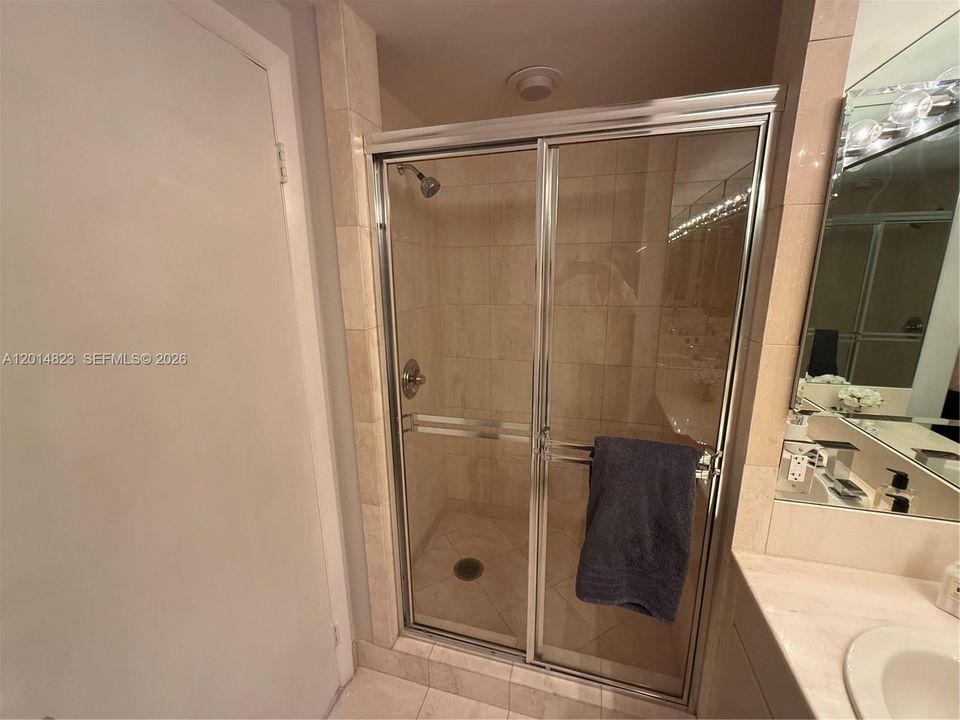 For Sale: $575,000 (2 beds, 2 baths, 1560 Square Feet)