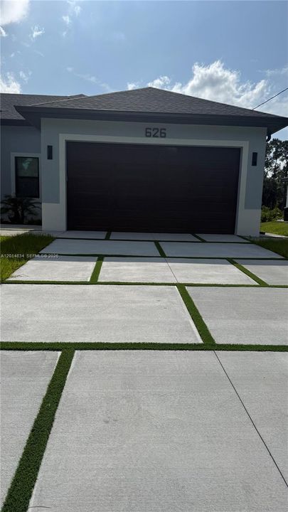 En Venta: $329,999 (4 camas, 2 baños, 1842 Pies cuadrados)