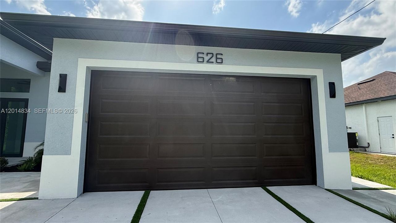 En Venta: $329,999 (4 camas, 2 baños, 1842 Pies cuadrados)