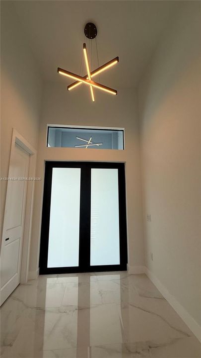 En Venta: $329,999 (4 camas, 2 baños, 1842 Pies cuadrados)