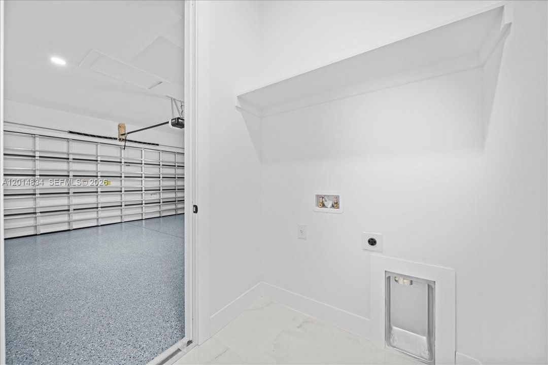 En Venta: $329,999 (4 camas, 2 baños, 1842 Pies cuadrados)