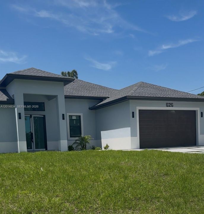 En Venta: $329,999 (4 camas, 2 baños, 1842 Pies cuadrados)