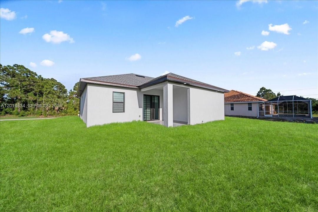 En Venta: $329,999 (4 camas, 2 baños, 1842 Pies cuadrados)