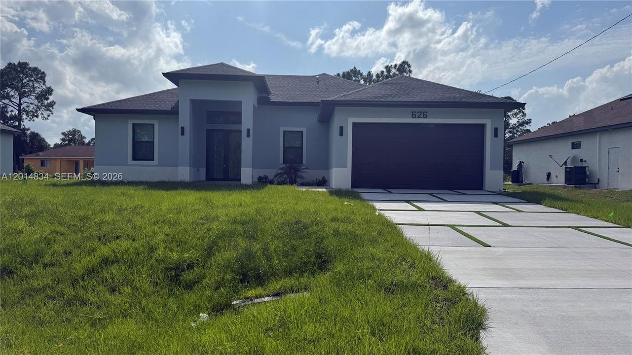En Venta: $329,999 (4 camas, 2 baños, 1842 Pies cuadrados)