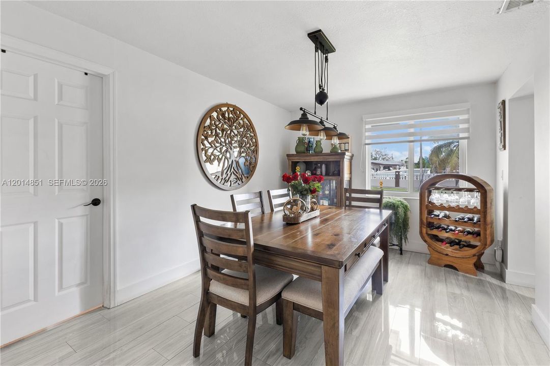 Active With Contract: $729,000 (4 beds, 2 baths, 1610 Square Feet)