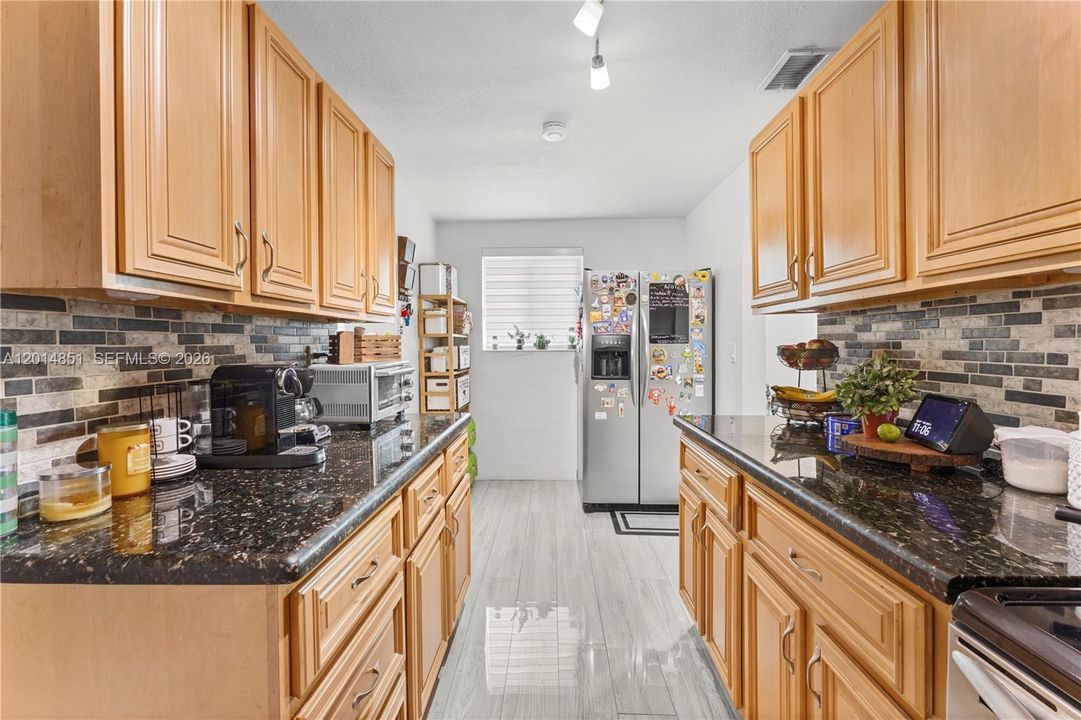 Active With Contract: $729,000 (4 beds, 2 baths, 1610 Square Feet)