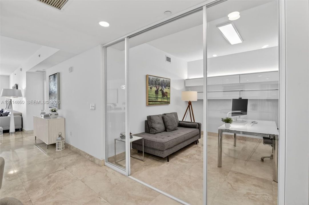 For Sale: $869,000 (3 beds, 3 baths, 1824 Square Feet)
