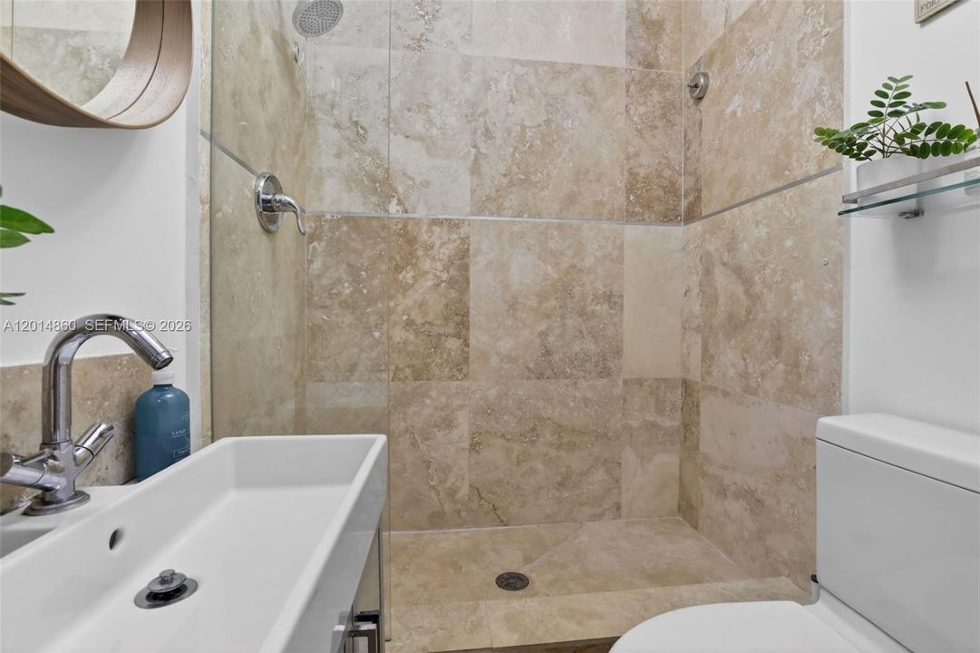 For Sale: $869,000 (3 beds, 3 baths, 1824 Square Feet)