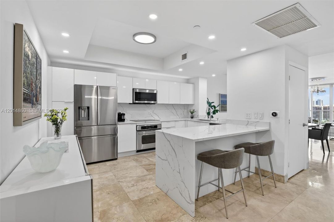 For Sale: $869,000 (3 beds, 3 baths, 1824 Square Feet)