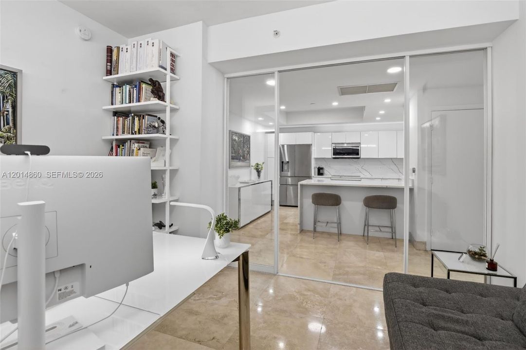 For Sale: $869,000 (3 beds, 3 baths, 1824 Square Feet)