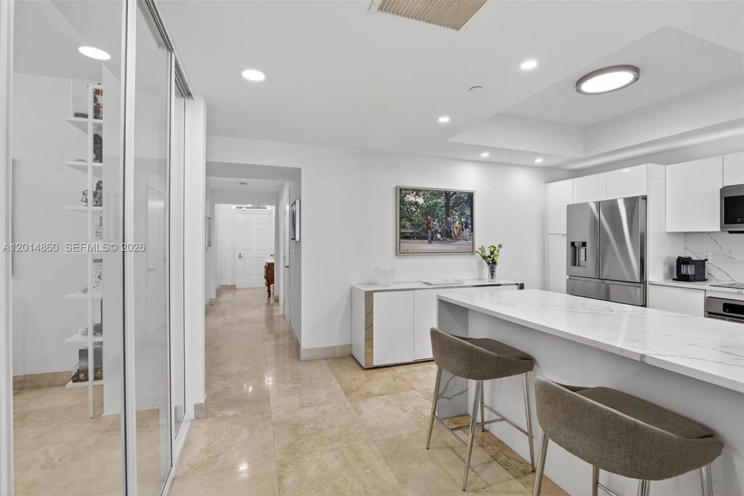 For Sale: $869,000 (3 beds, 3 baths, 1824 Square Feet)