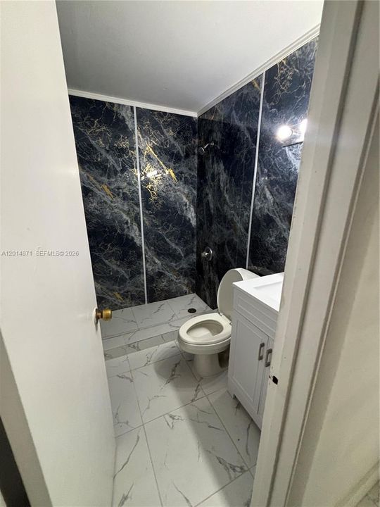 На продажу: $585,000 (4 спален, 3 ванн, 1745 Квадратных фут)