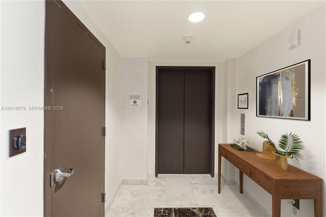 Activo con contrato: $1,250,000 (3 camas, 3 baños, 1579 Pies cuadrados)