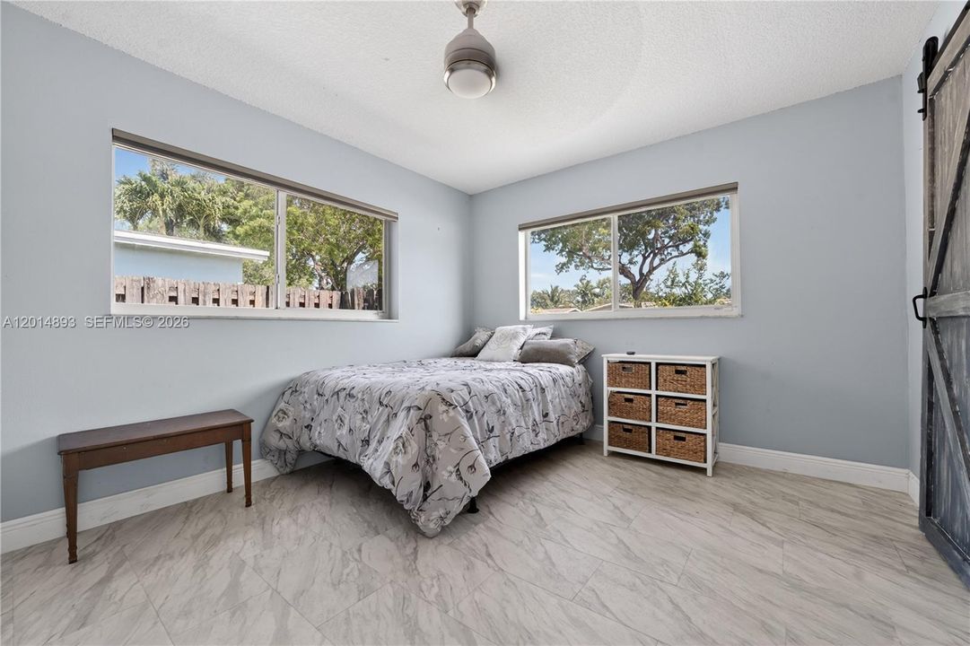 Activo con contrato: $649,000 (3 camas, 2 baños, 1847 Pies cuadrados)
