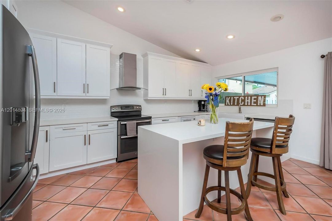 For Sale: $725,000 (4 beds, 2 baths, 1873 Square Feet)