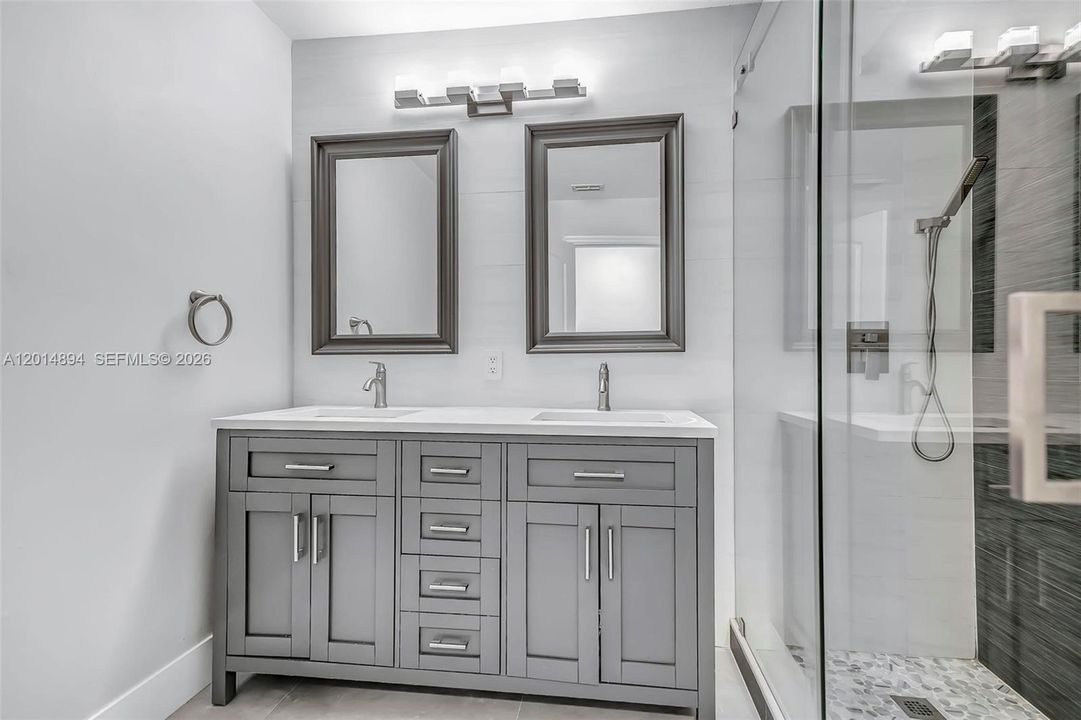 For Sale: $725,000 (4 beds, 2 baths, 1873 Square Feet)