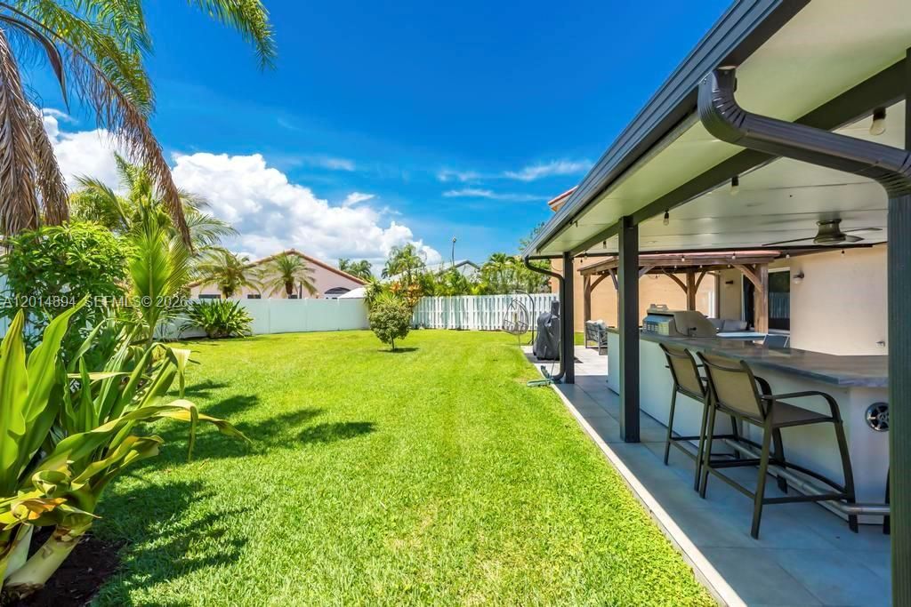 For Sale: $725,000 (4 beds, 2 baths, 1873 Square Feet)