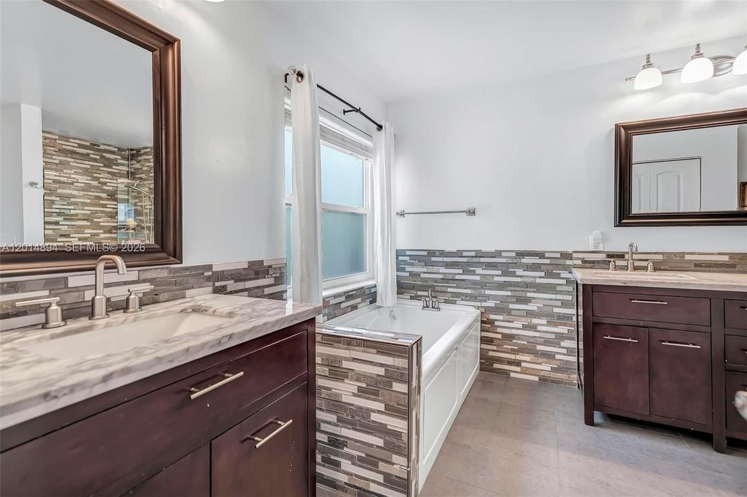 For Sale: $725,000 (4 beds, 2 baths, 1873 Square Feet)