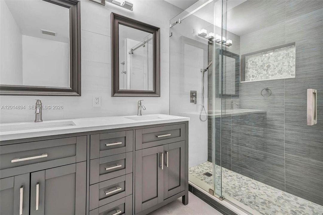 For Sale: $725,000 (4 beds, 2 baths, 1873 Square Feet)