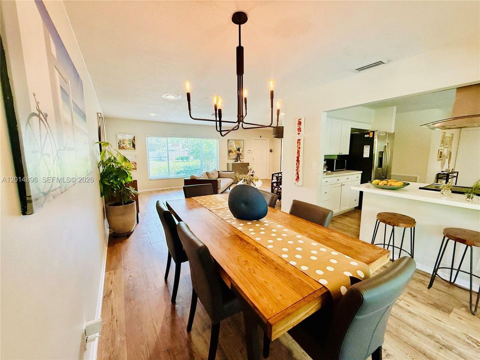 For Rent: $5,800 (3 beds, 2 baths, 1777 Square Feet)