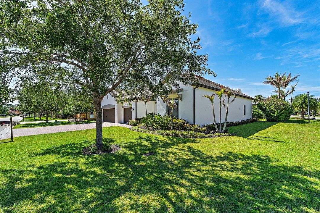 005-4560SWGossamerCir-PalmCity-SMALL