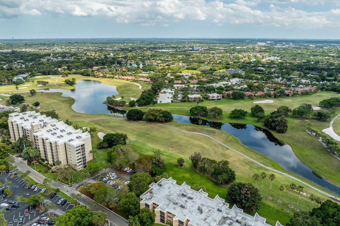Aerial lakes