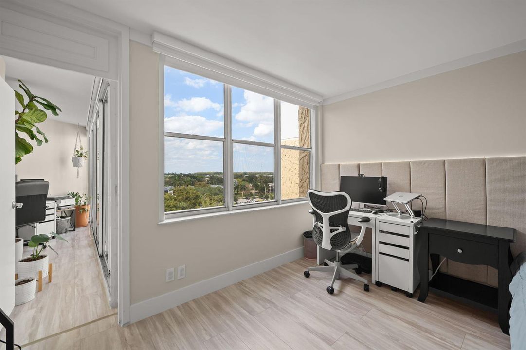 oversized bedroom for your enjoyement