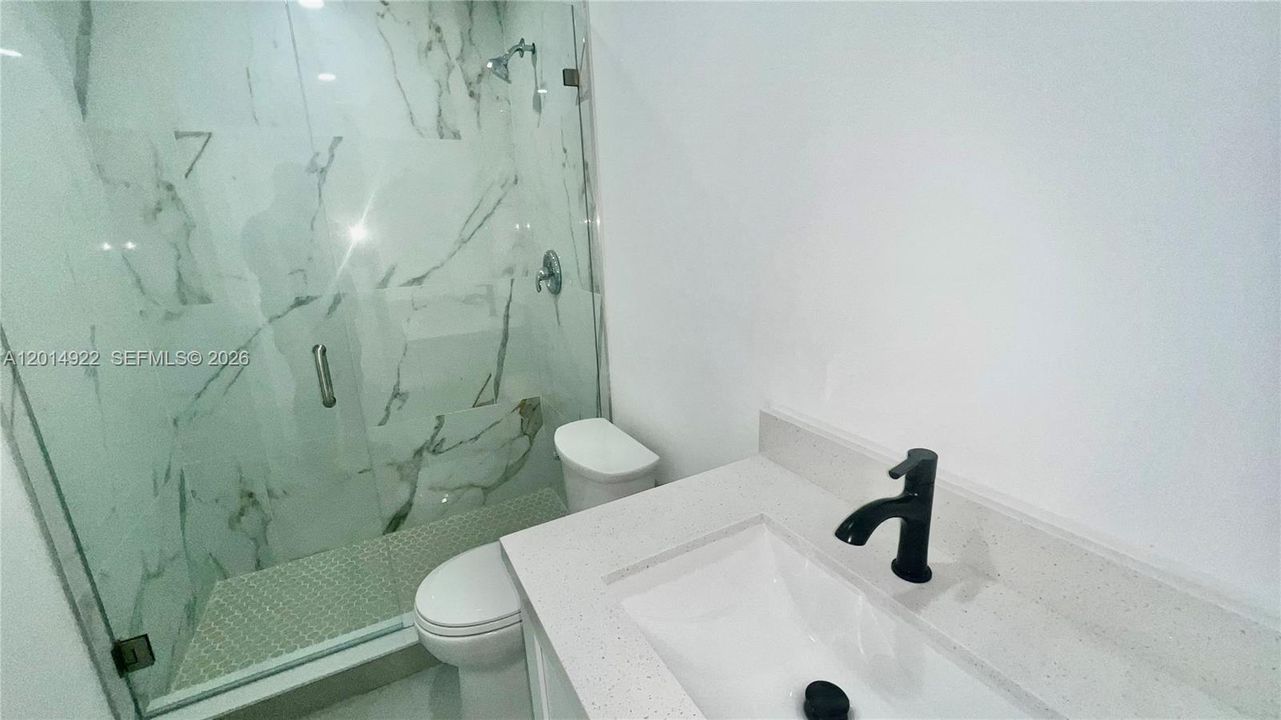 Active With Contract: $3,000 (3 beds, 2 baths, 975 Square Feet)