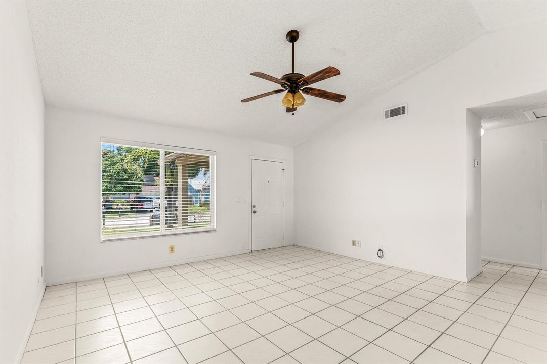 013-105BanyanCircle-Jupiter-FL-33458-FUL